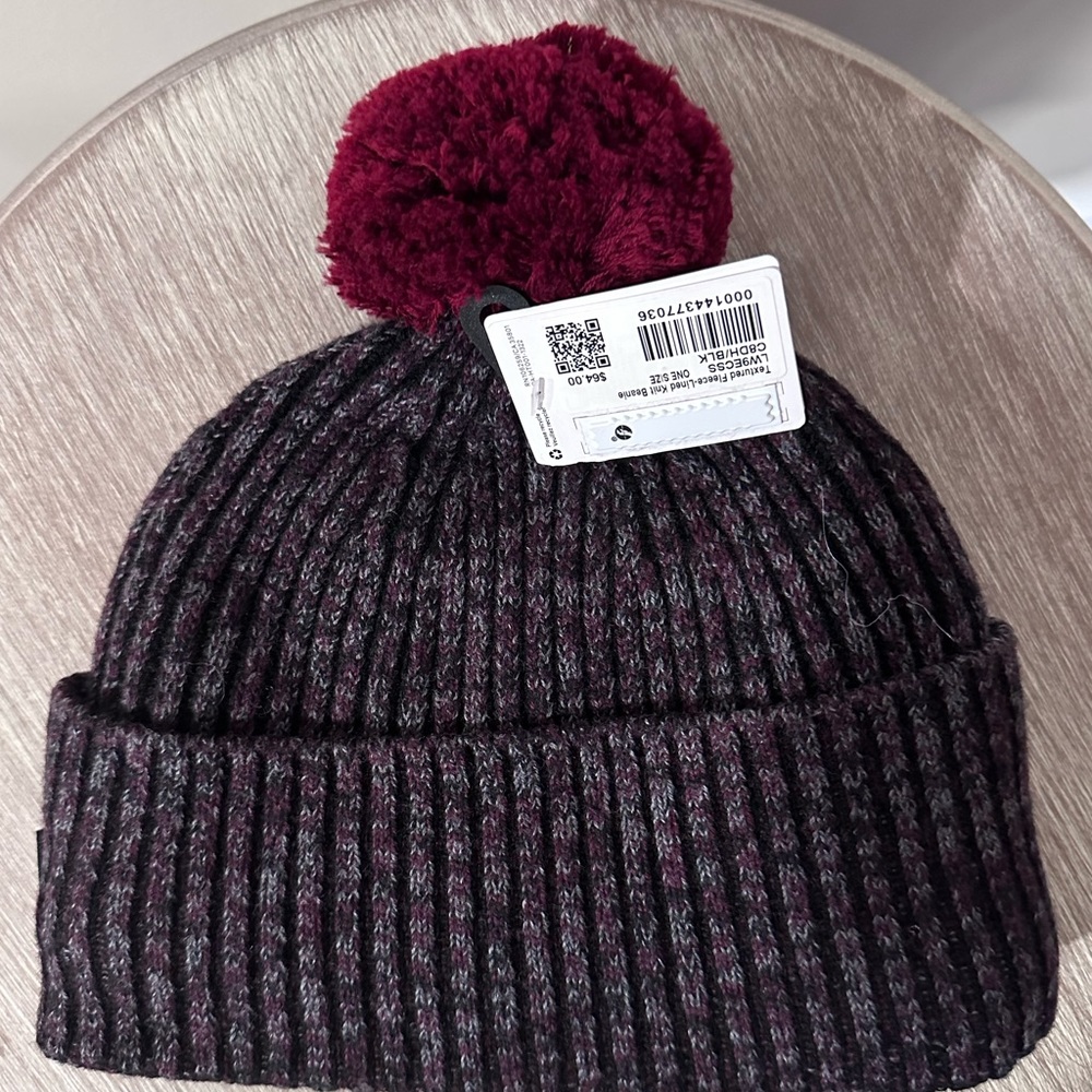NWT Lululemon Women's Textured Fleece-Lined Knit Beanie One Size